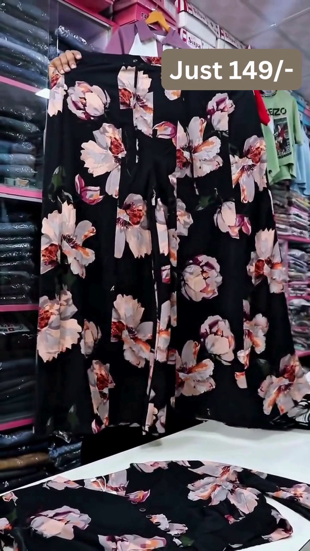 Black Floral Print Tie-Knot Crop Top