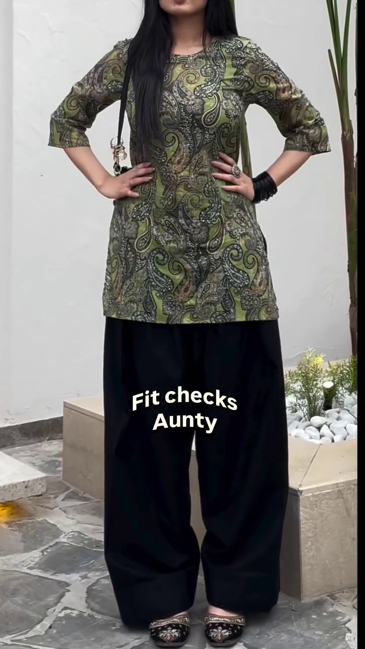 Women's Emerald Green Georgette Kurta Palazzo Set