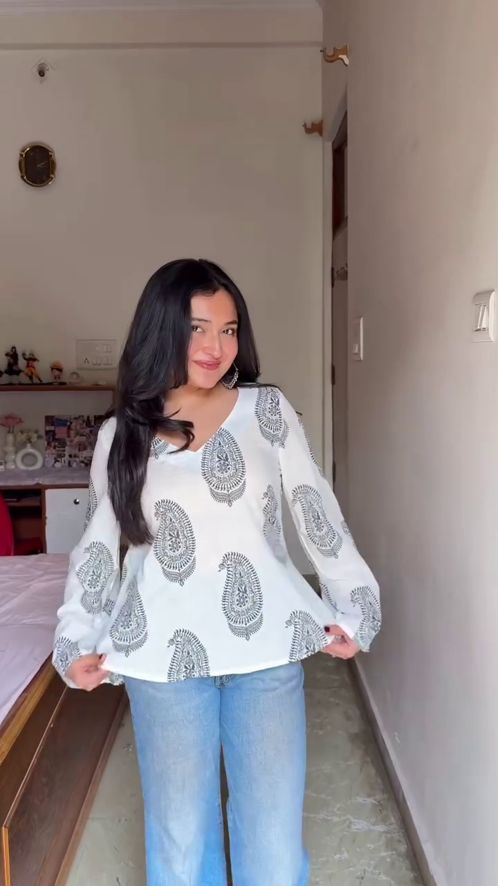Ivory Paisley Printed Casual Top
